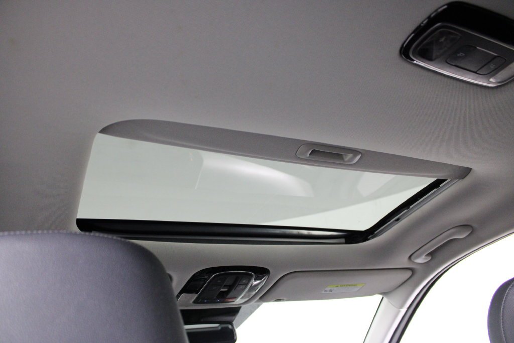 Certified Used 2022 Silver Hyundai SEL image 25