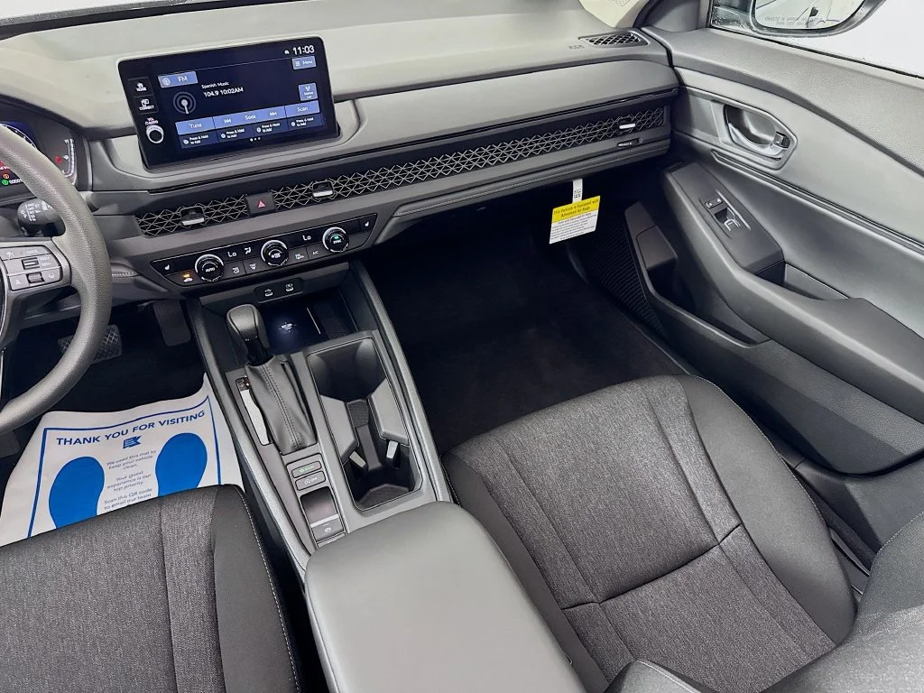 New 2026 Meteorite Gray Metallic Honda SE image 33