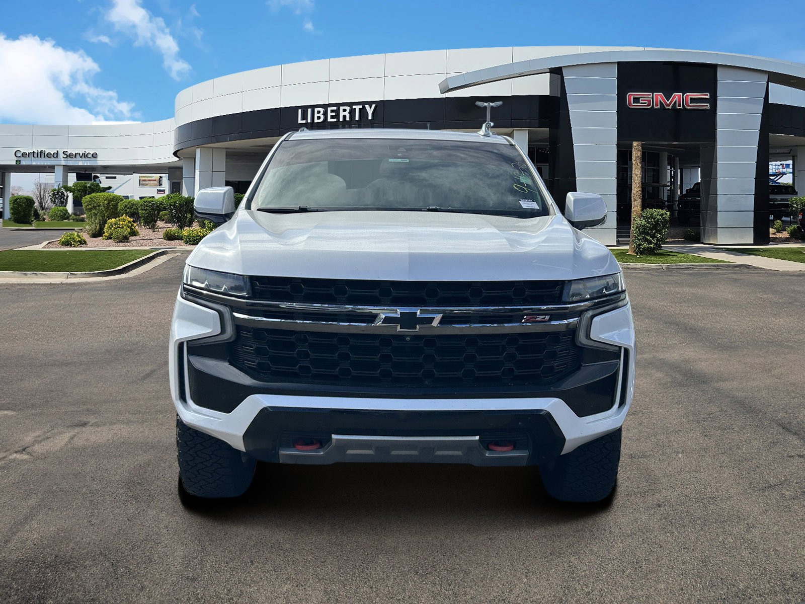 Used 2021 IRIDESCENT PEARL TRICOAT Chevrolet Z71 image 2
