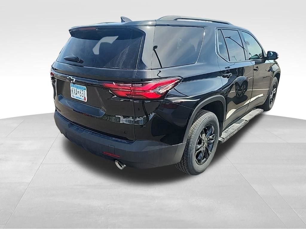 Used 2023 Chevrolet Traverse 1LT with VIN 1GNEVGKW6PJ276647 for sale in Northfield, Minnesota