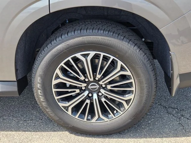 New 2026 Gun Metallic Nissan Platinum image 8