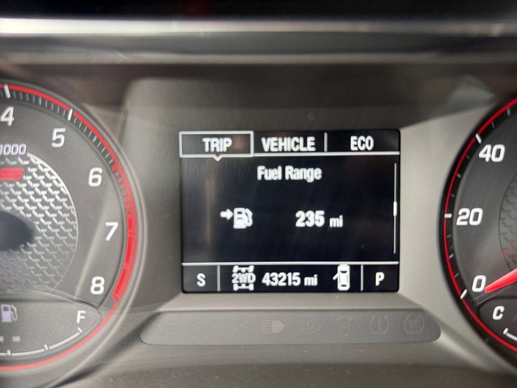 Used 2023 STERLING GRAY METALLIC Chevrolet RS image 18