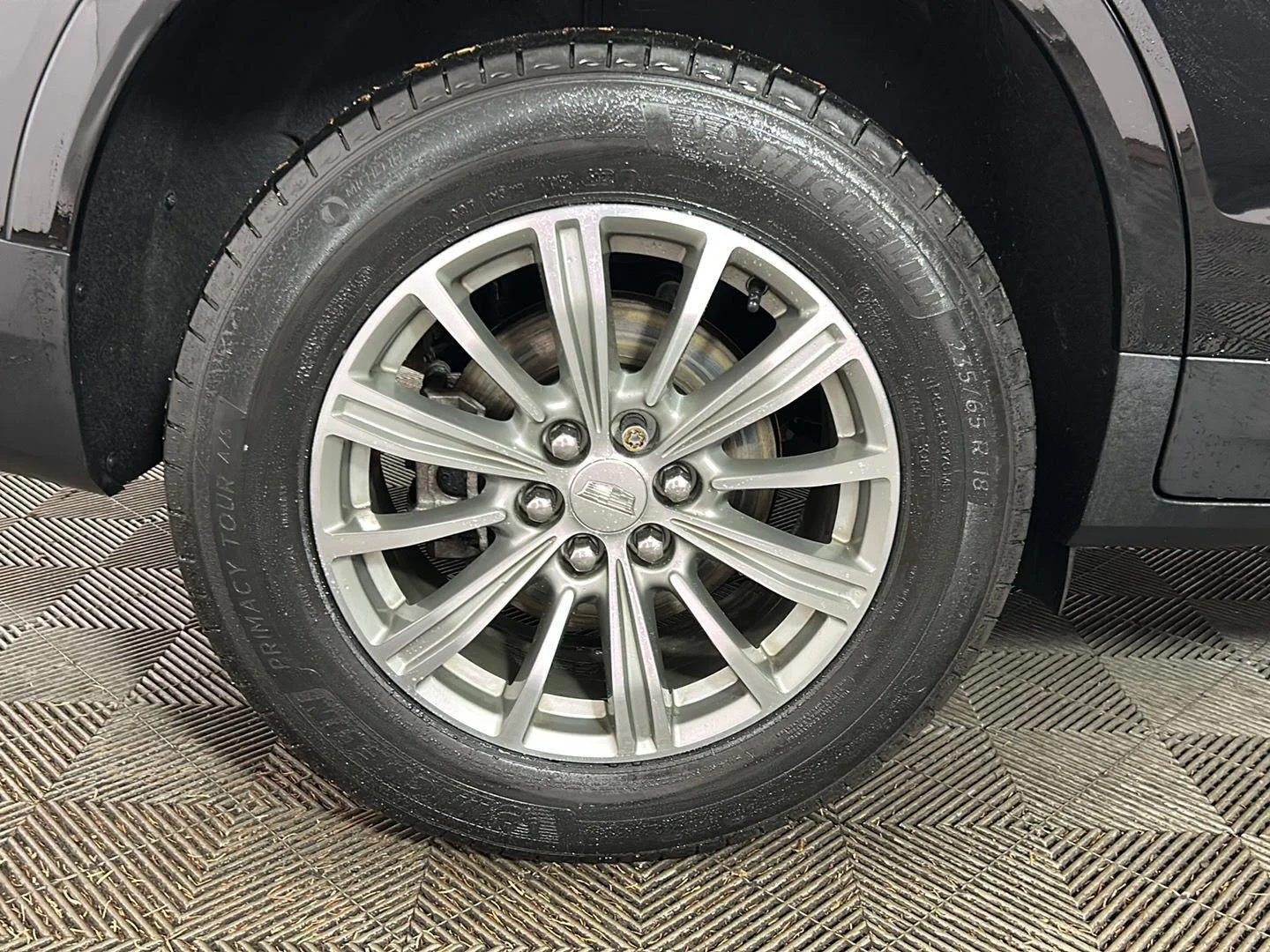 Used 2019 Black Metallic Cadillac Luxury image 2