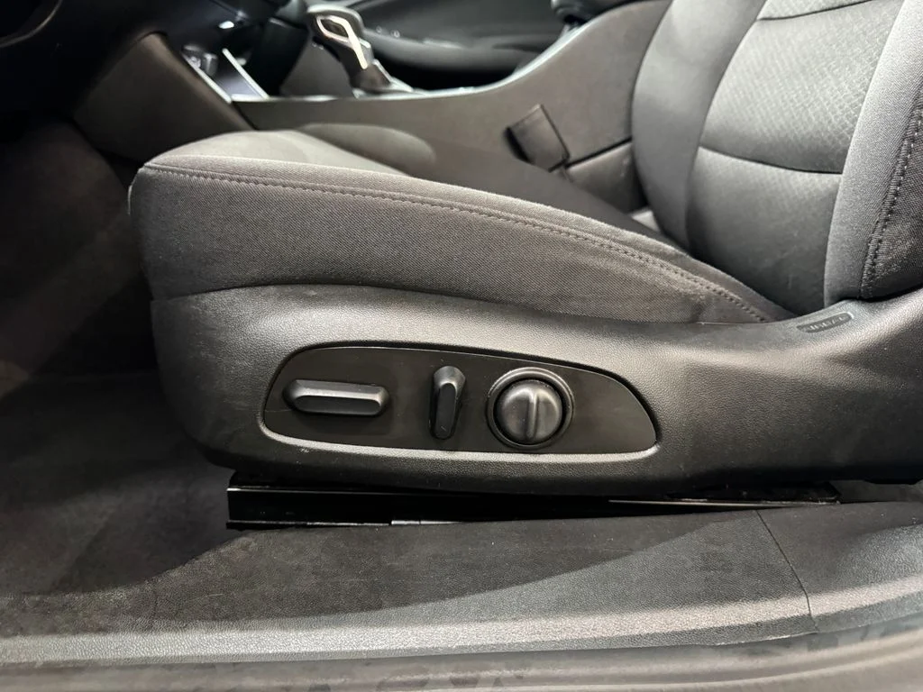 Used 2023 White Chevrolet LT image 15