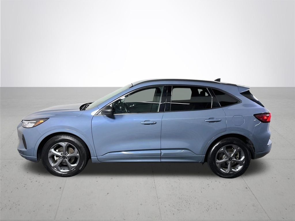 Used 2023 Vapor Blue Ford ST-Line image 9