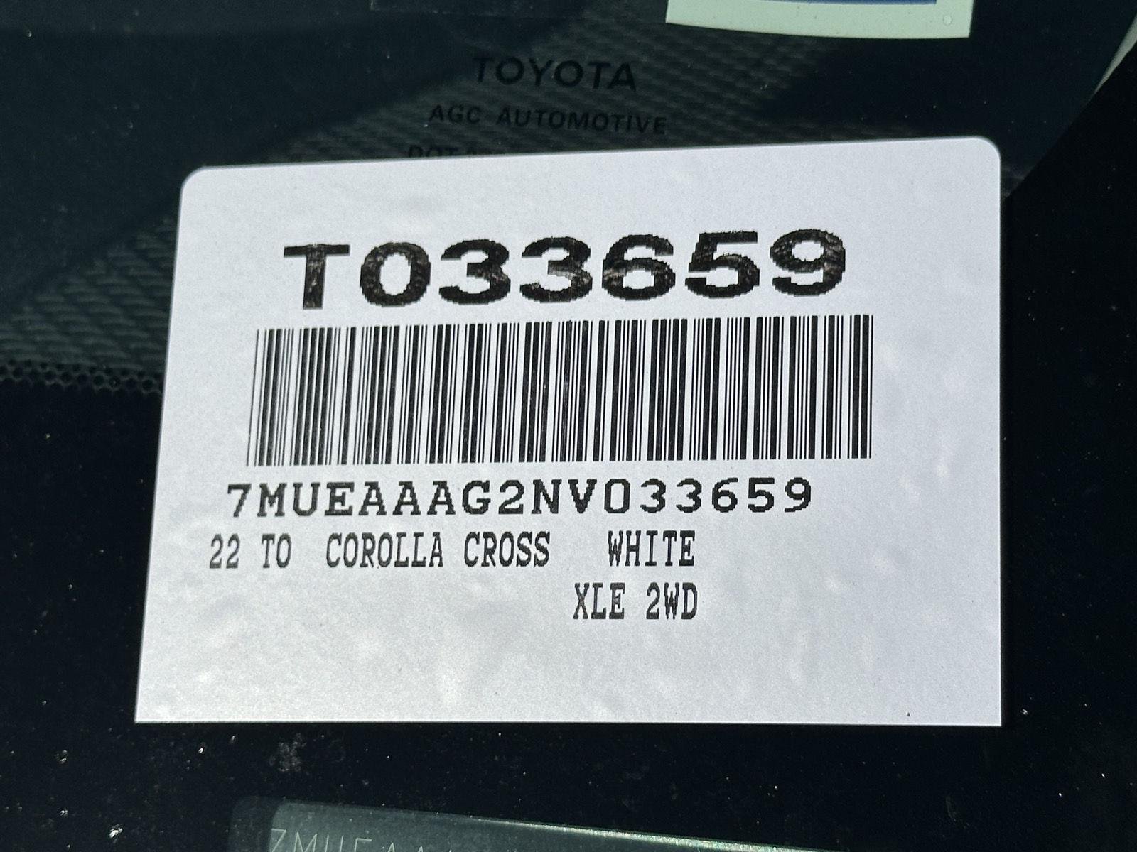 Used 2022 Wind Chill Pearl Toyota XLE image 15