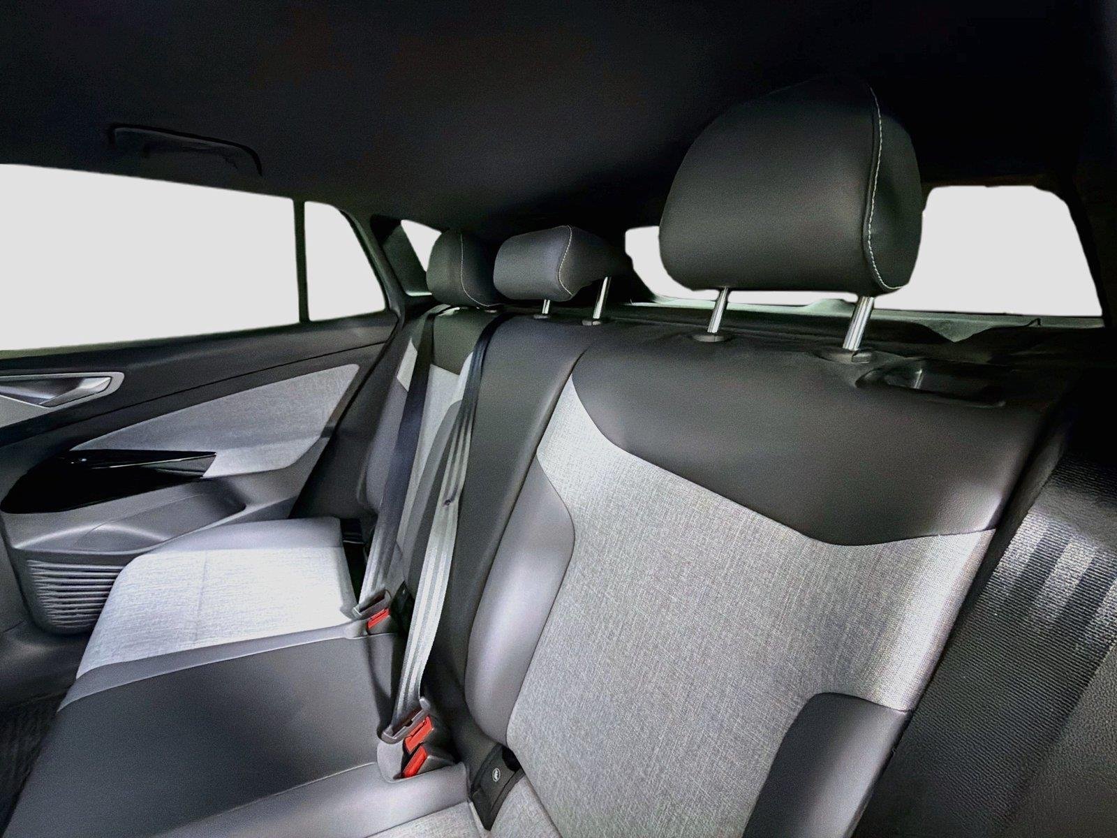 Certified Used 2025 Pure Gray Volkswagen Pro image 23