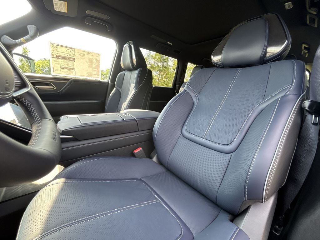 New 2027 MINERAL BLACK INFINITI Sport 4WD image 13