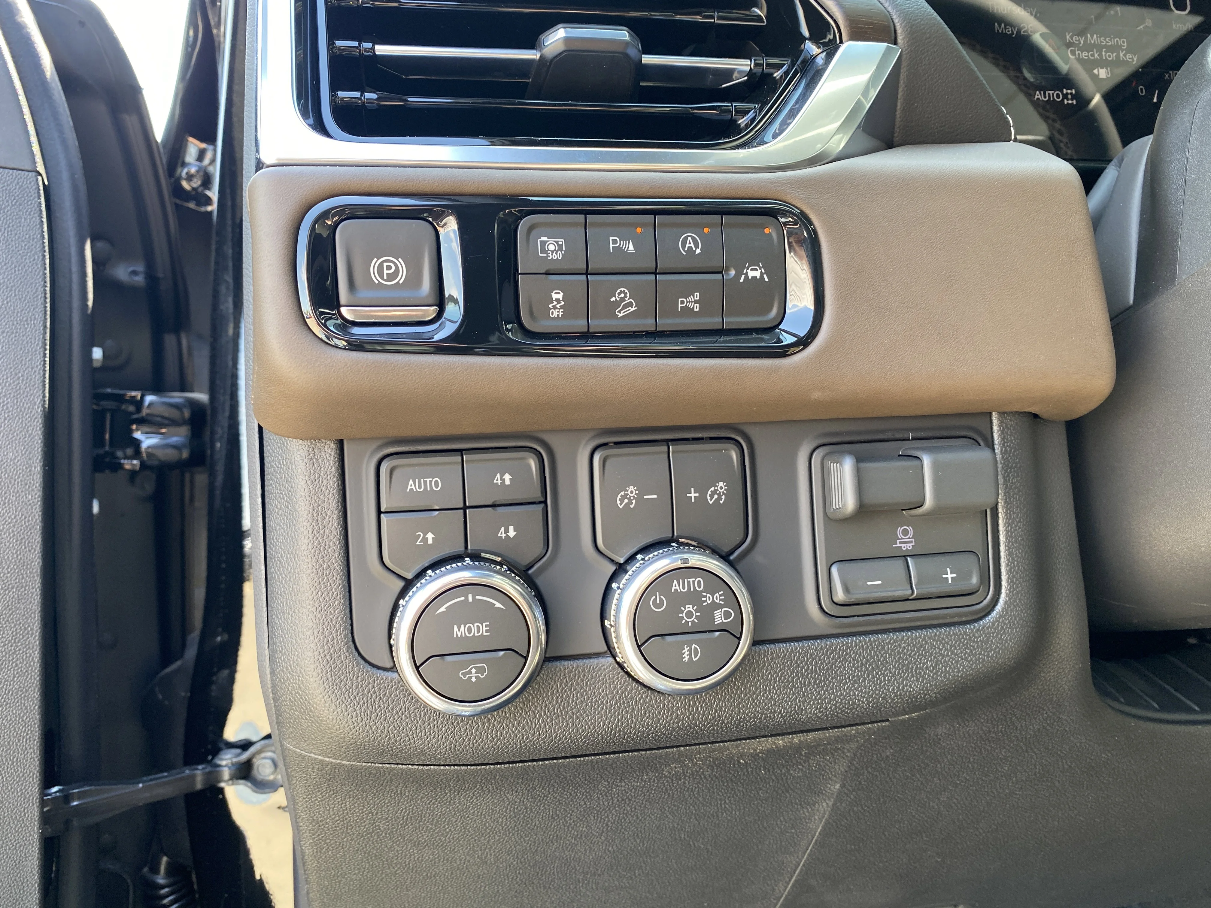 New 2026 ONYX BLACK GMC Denali Ultimate image 26