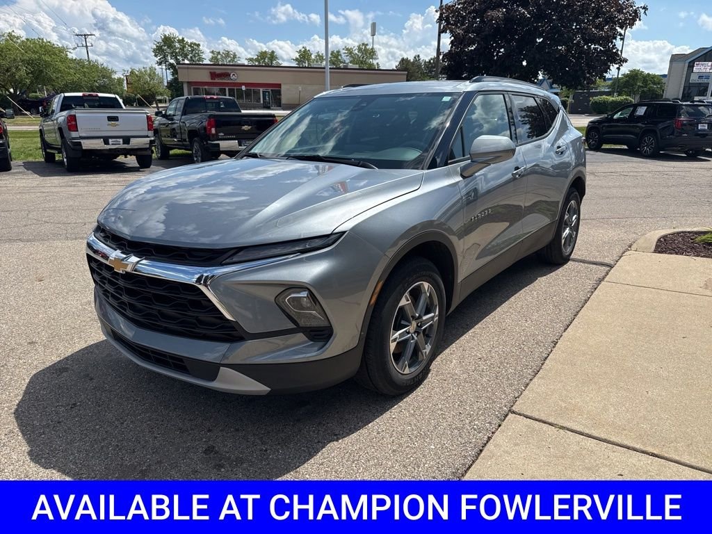 Used 2024 Gray Chevrolet LT image 9