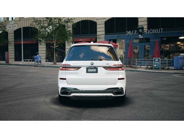 New 2027 Mineral White Metallic BMW X7 40i image 5