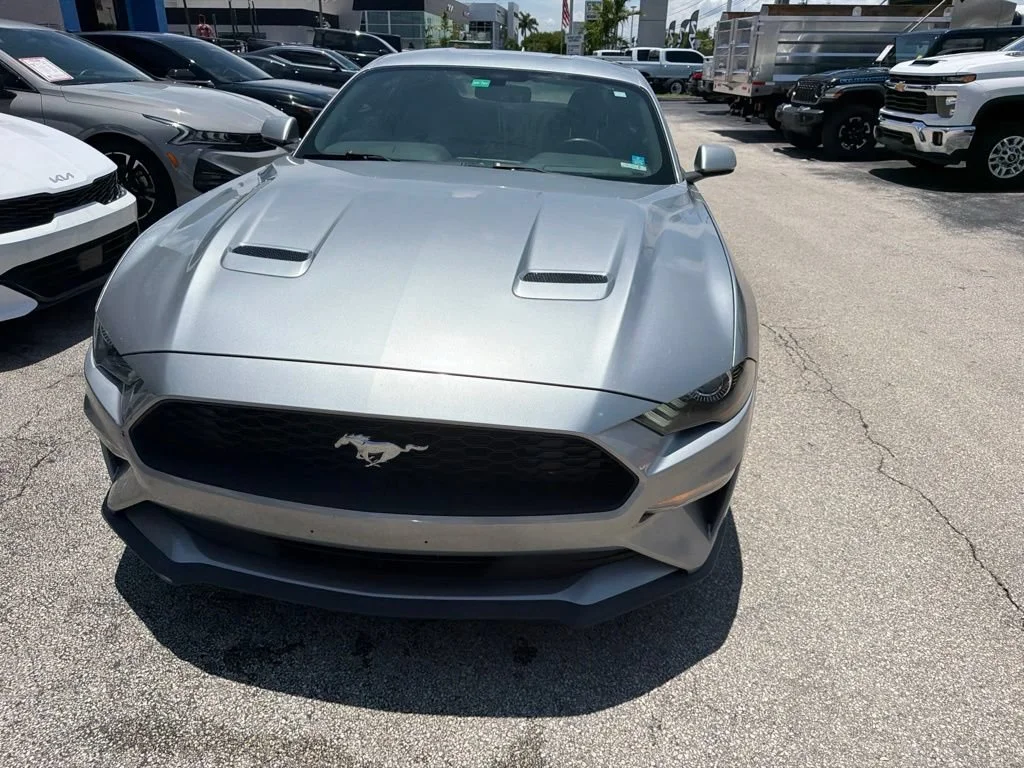 Used 2020  Ford EcoBoost image 2