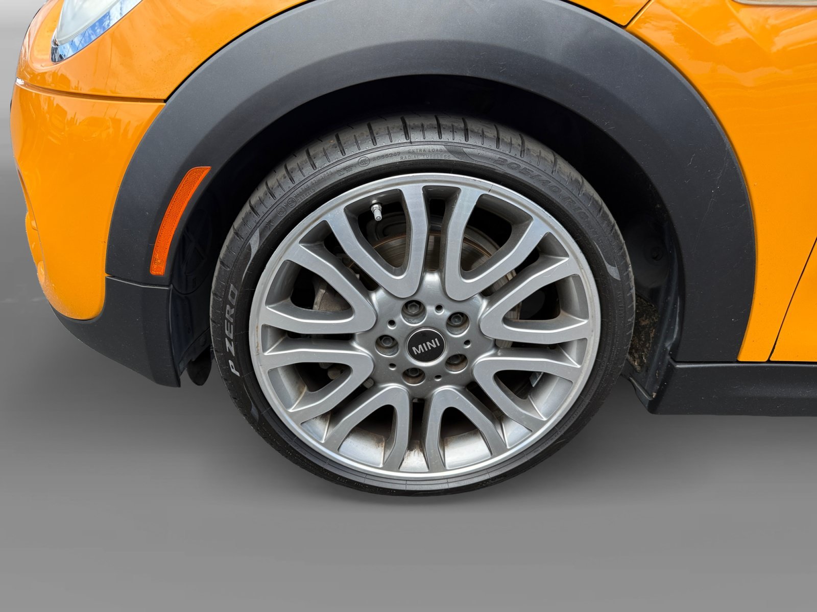 Used 2015 Volcanic Orange MINI Base image 9