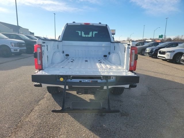 2026 Ford F-250 Super Duty Platinum - Photo 32