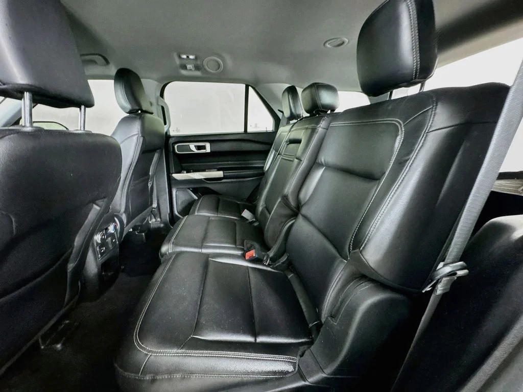 Used 2021 White Metallic Ford XLT image 31