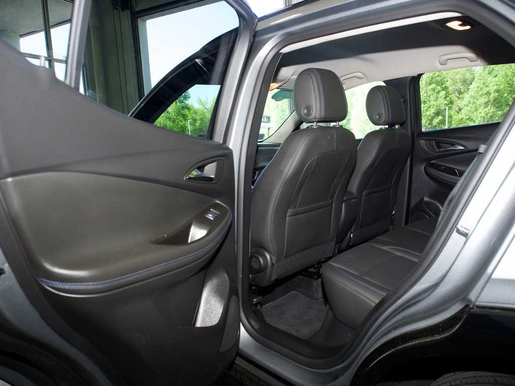 2025 Buick Encore GX Sport Touring - Photo 21