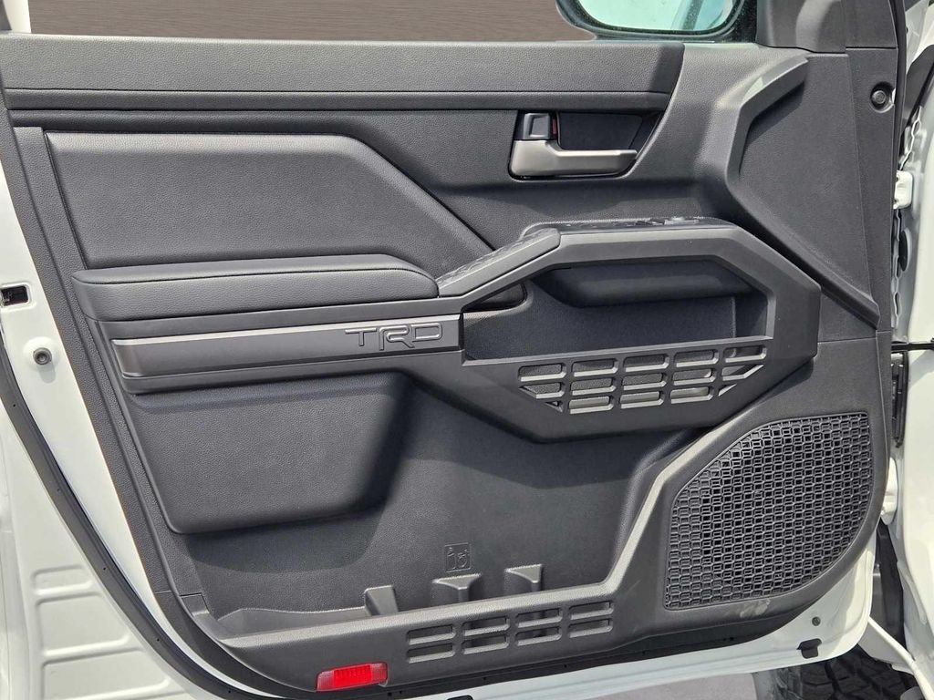 2026 Toyota Tacoma TRD Off Road - Photo 18
