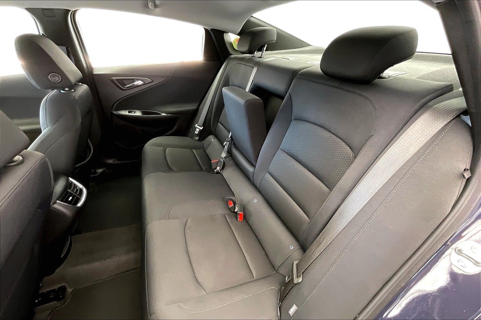 Used 2025 Night Shade Metallic Chevrolet LT image 19