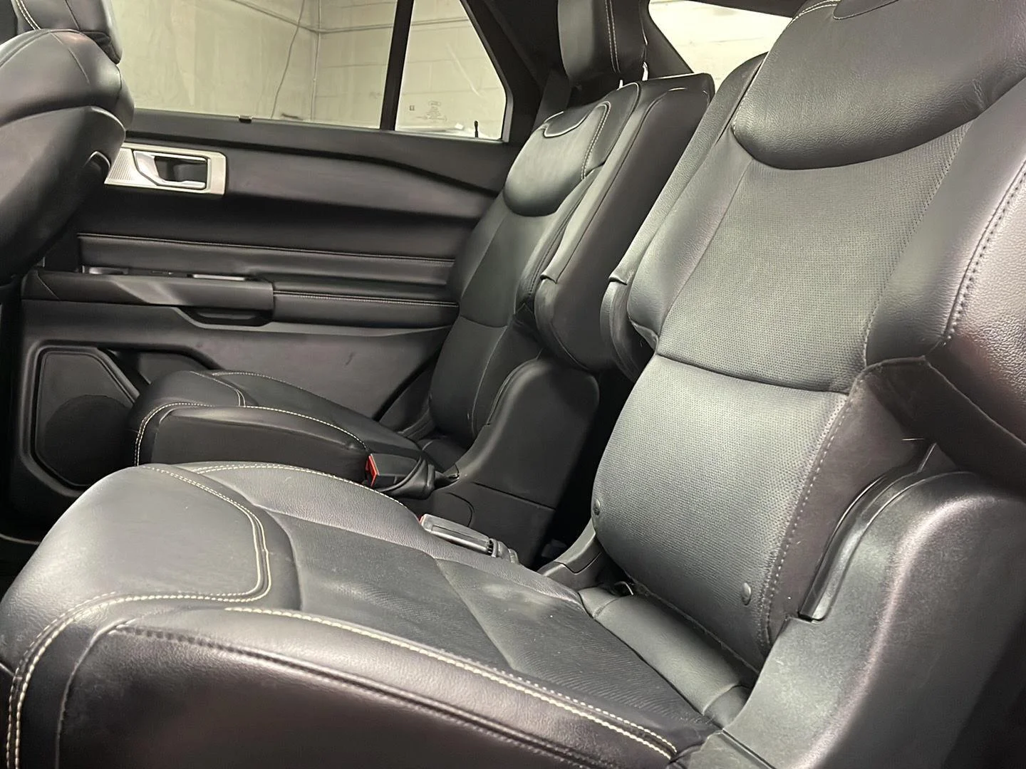 Used 2020 Magnetic Metallic Ford ST image 11