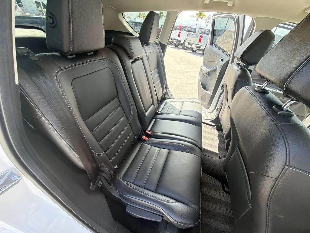 Used 2017 White Ford Titanium image 34