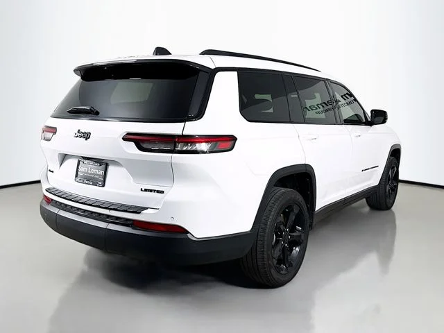 Used 2025 White Jeep Limited image 7