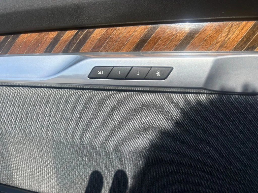 Used 2025 Silver Cadillac Sport Platinum image 29