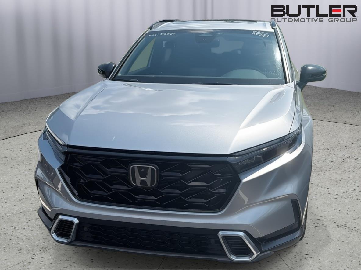 Used 2024 Lunar Silver Metallic Honda Sport Touring image 3