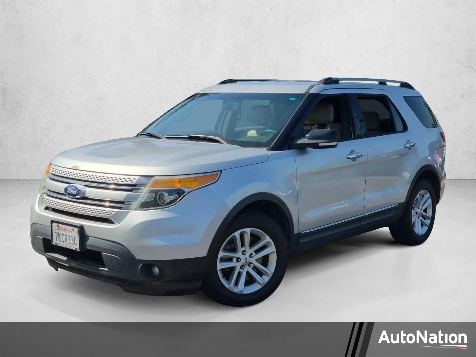 Used 2015 Ingot Silver Metallic Ford XLT image 1