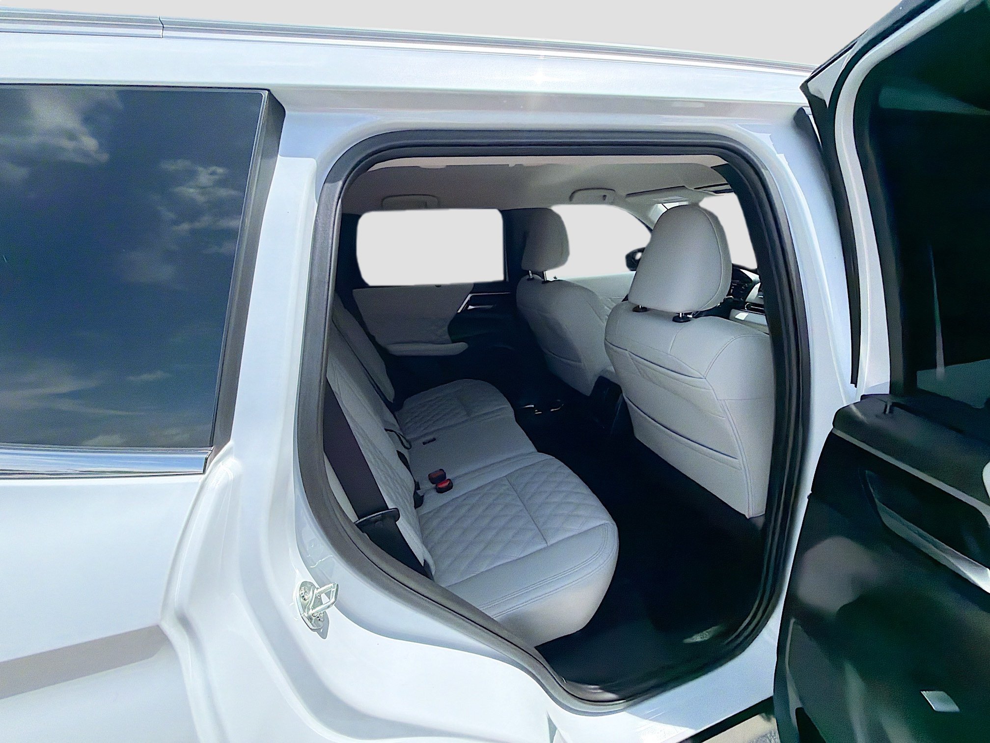 2024 Mitsubishi Outlander SEL - Photo 26