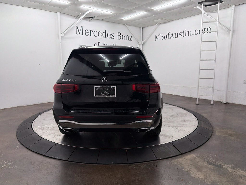 Used 2026 Black Mercedes-Benz GLB 250 image 6