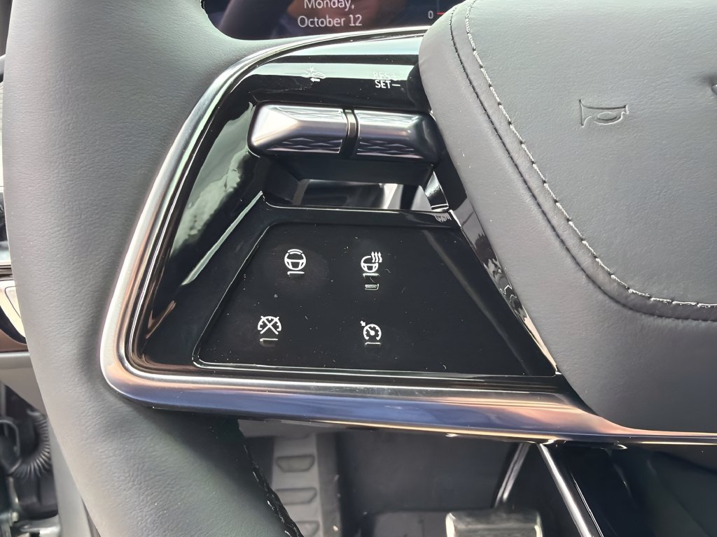 2027 Cadillac LYRIQ Signature Sport - Photo 14