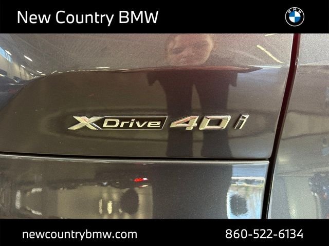 Used 2021 Arctic Grey Metallic BMW xDrive40i image 11
