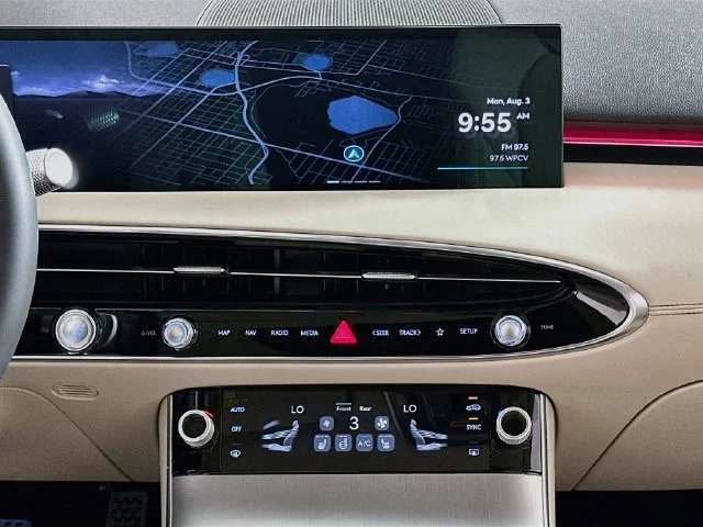 New 2027 White Genesis 2.5T Select image 16