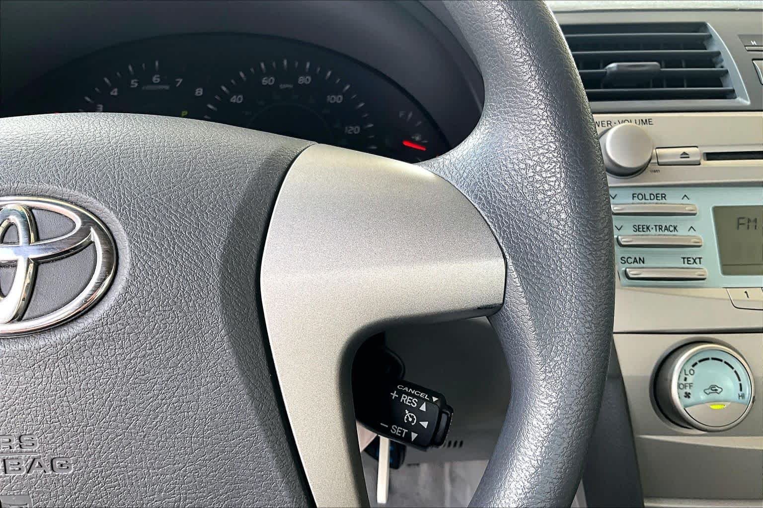 Used 2009 Super White Toyota  image 22