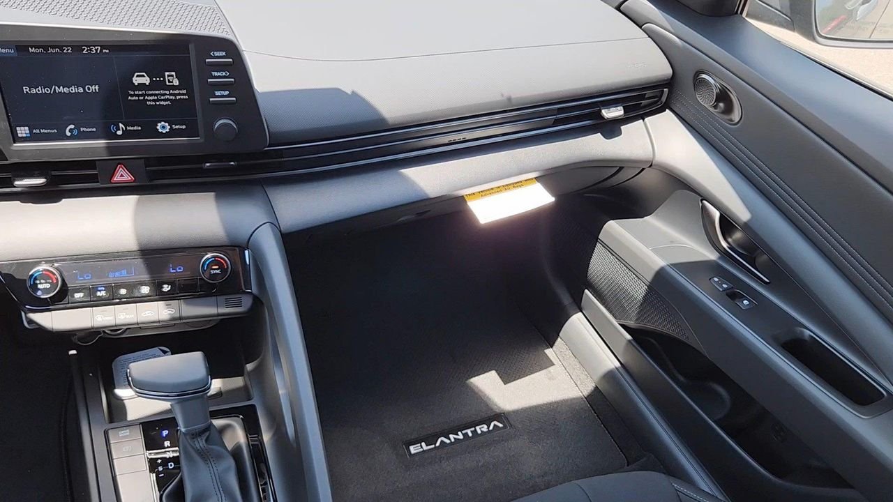 New 2026 Amazon Gray Hyundai SEL Sport image 6