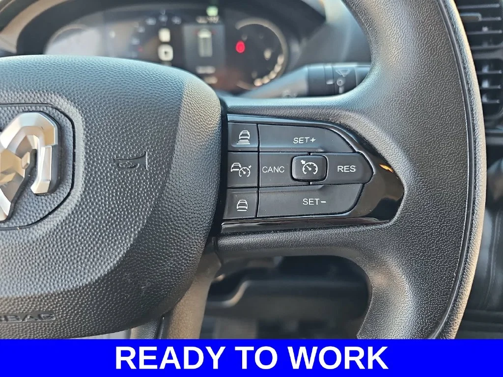 Used 2025 White Ram Base image 17