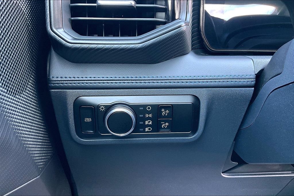 2025 Ford Mustang Dark Horse - Photo 37