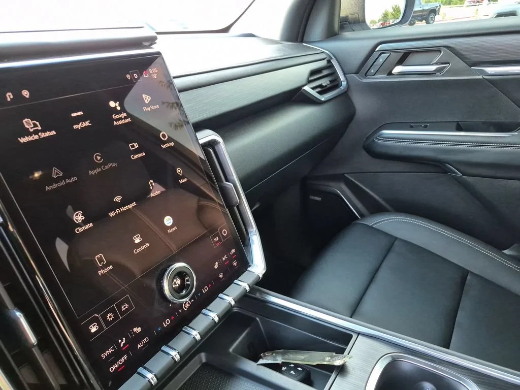 2024 GMC Acadia Elevation - Photo 26