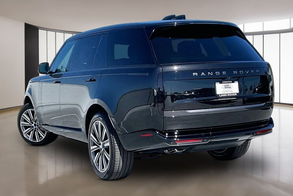 New 2026 SANTORINI BLACK Land Rover Autobiography image 3