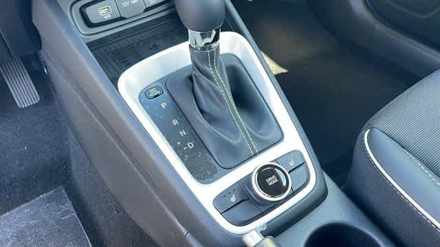 2025 Hyundai Venue Limited - Photo 17