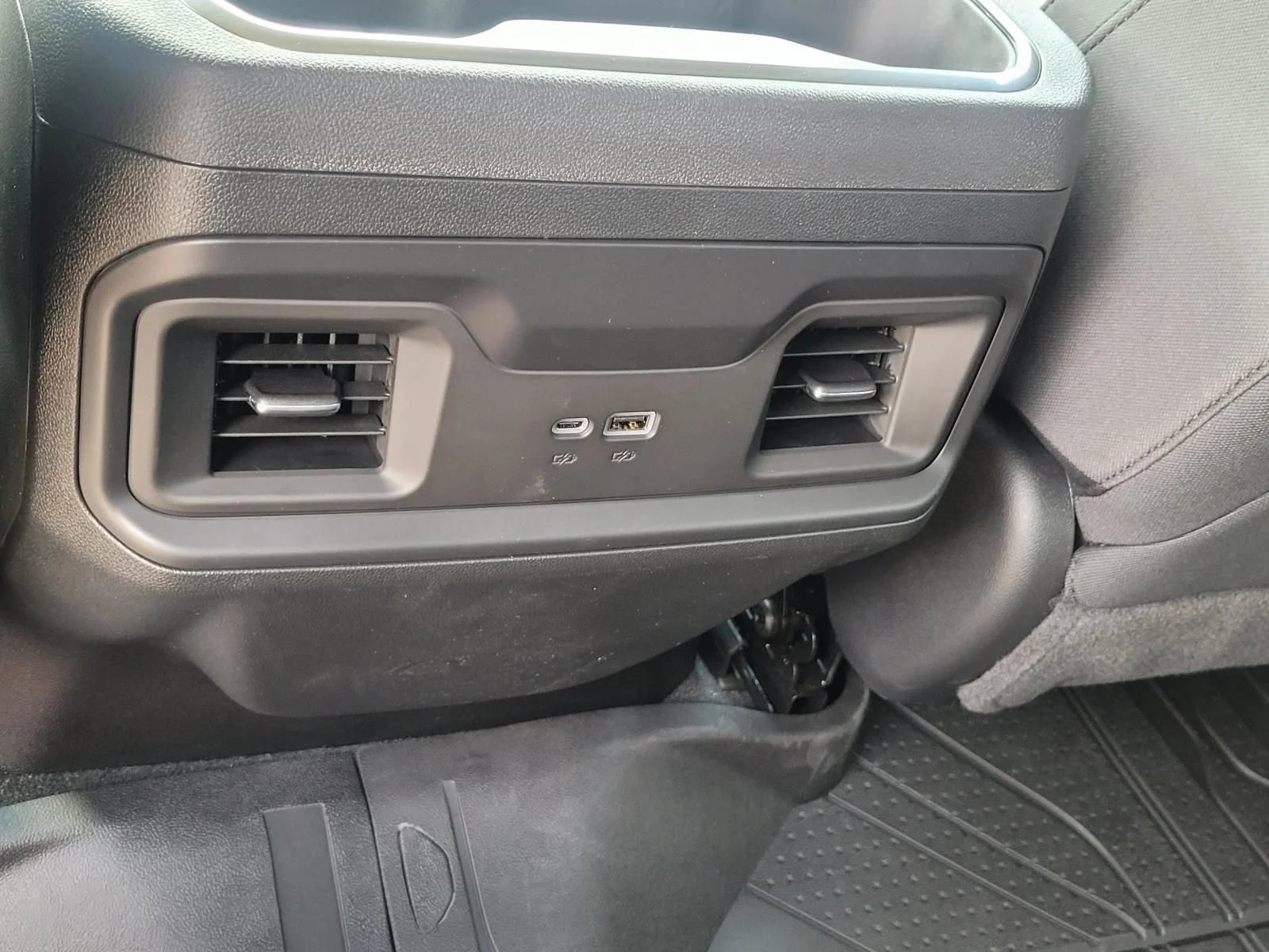 2026 Chevrolet Silverado 1500 RST - Photo 11