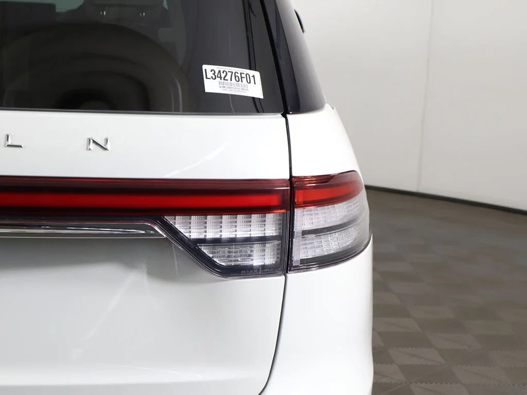Used 2020 White Metallic Lincoln Black Label image 22