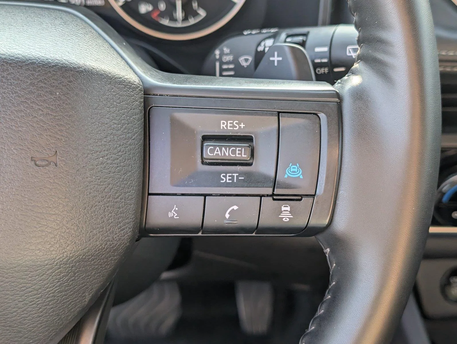 Used 2025 Gun Metallic Nissan SV image 27