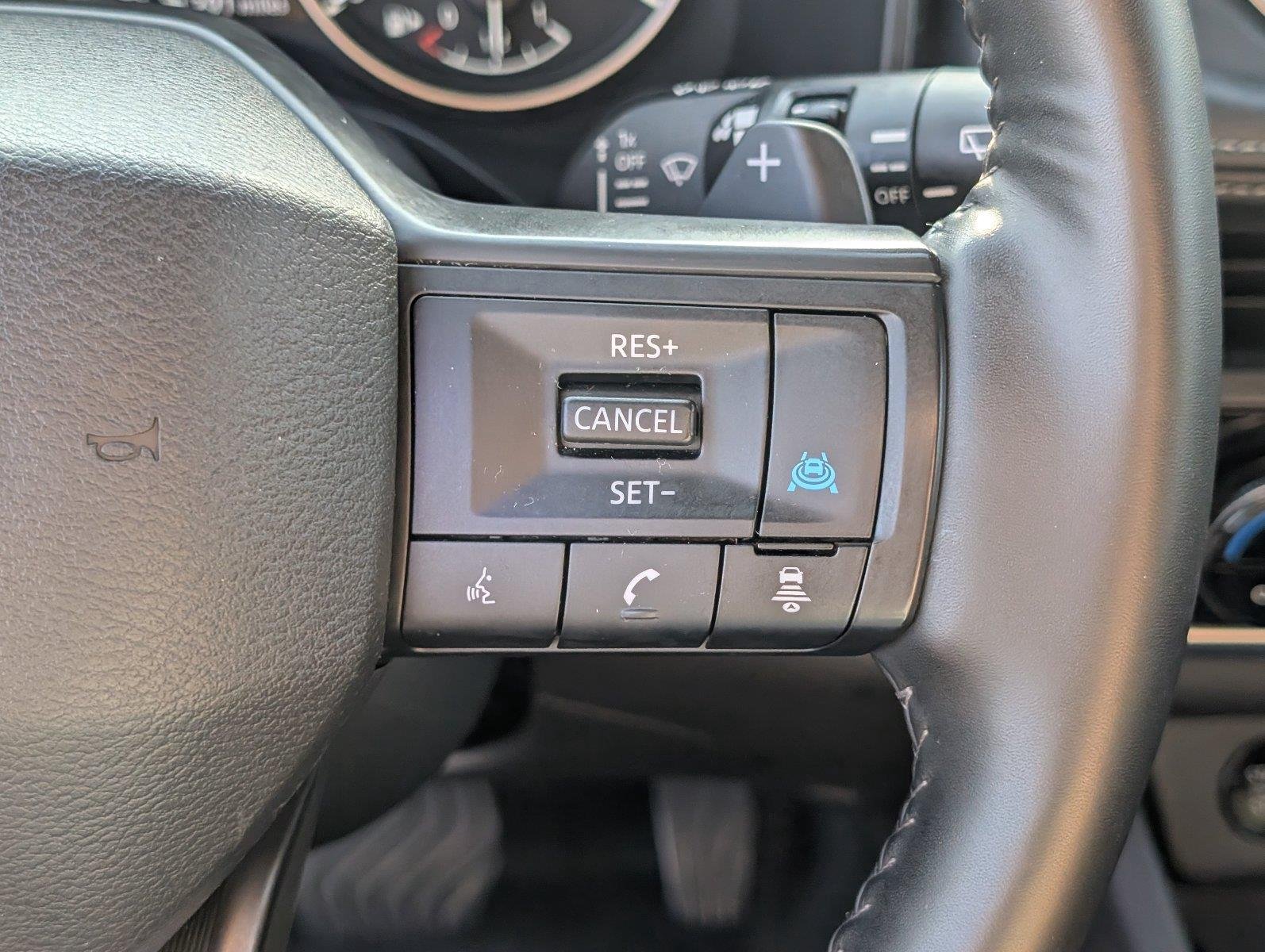 Used 2025 Gun Metallic Nissan SV image 27
