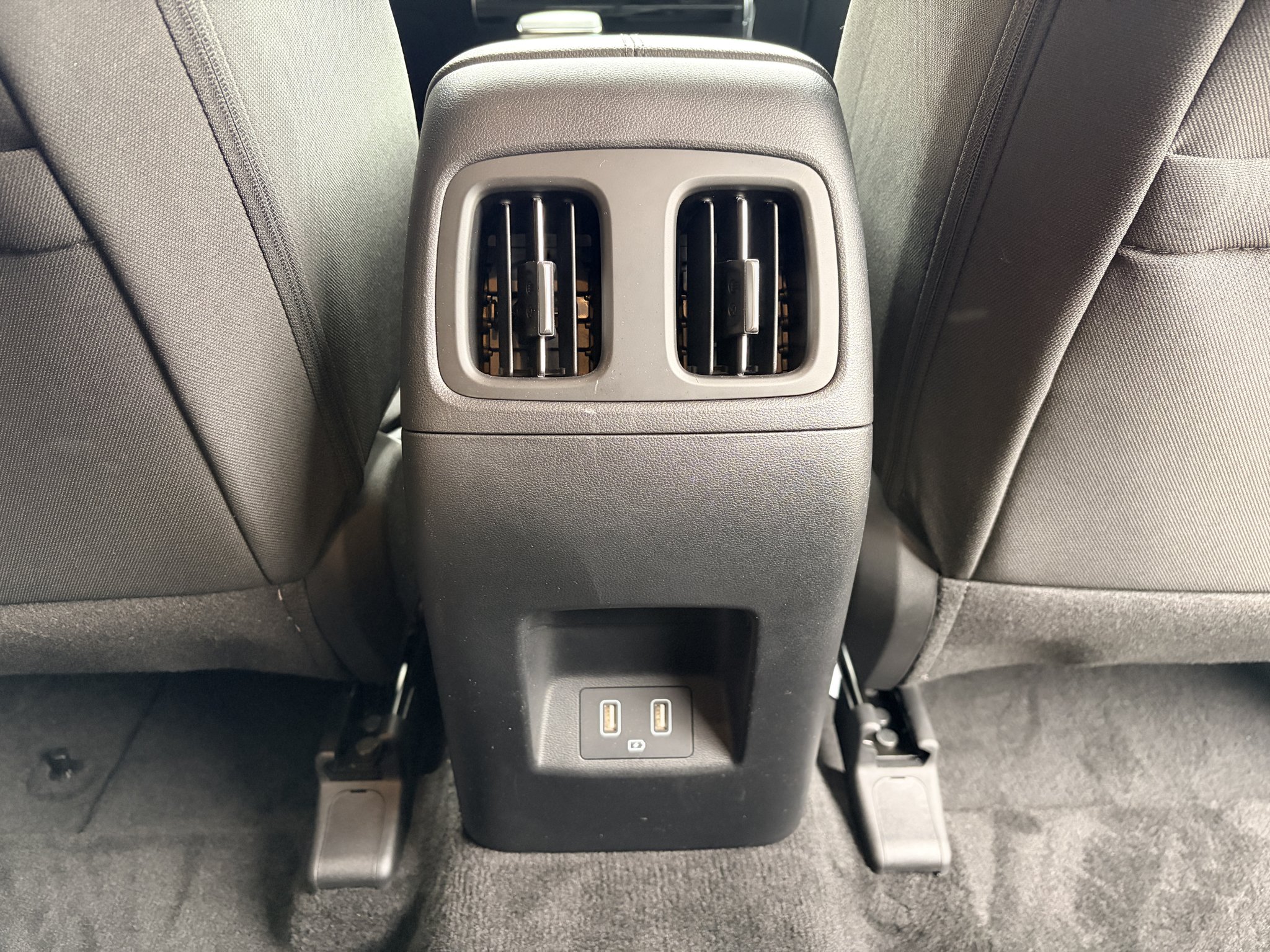 Used 2024 White Pearl Hyundai SEL image 27