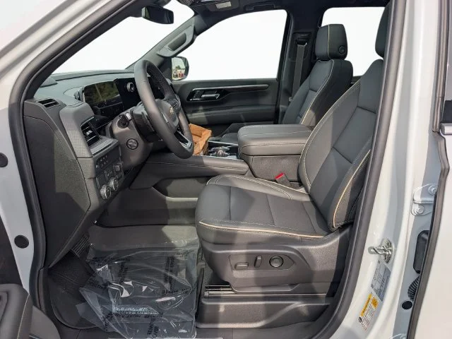 New 2027 Polar White Tricoat Chevrolet Premier image 12