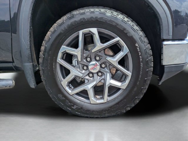 Used 2022 Titanium Rush Metallic GMC SLT image 30