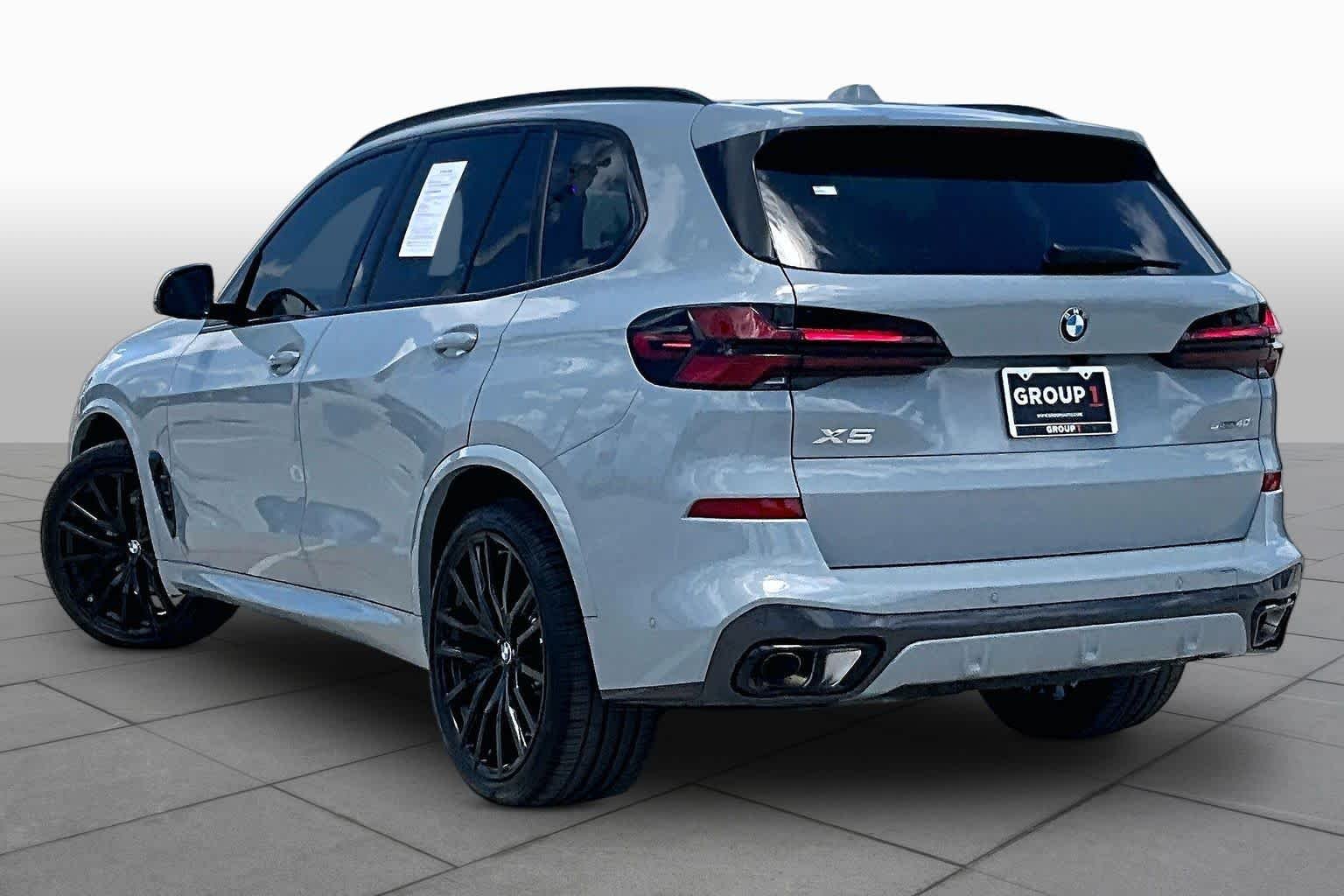 Used 2026 Brooklyn Grey Metallic BMW sDrive40i image 11