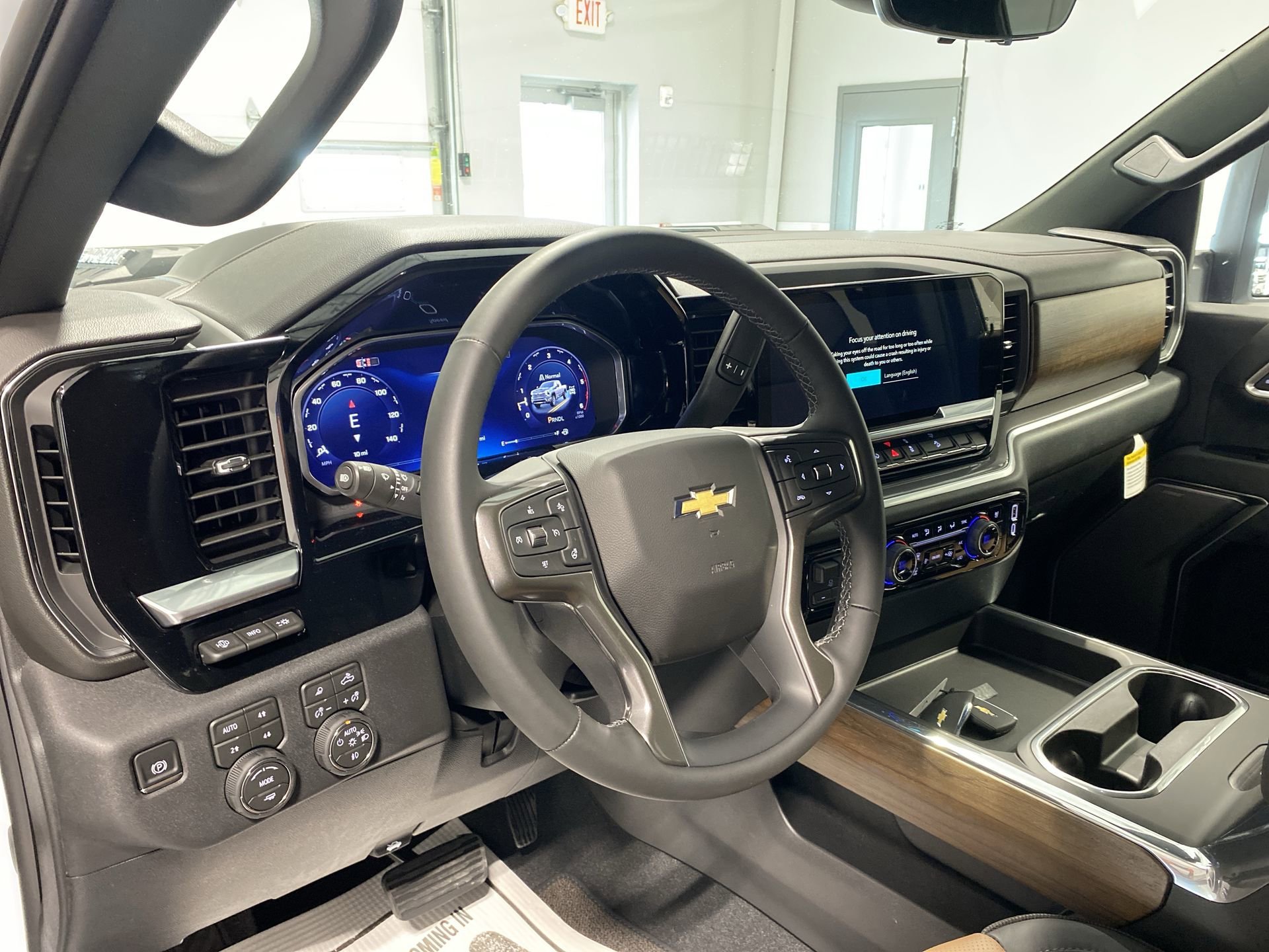 New 2026 Polar White Tricoat Chevrolet High Country image 10