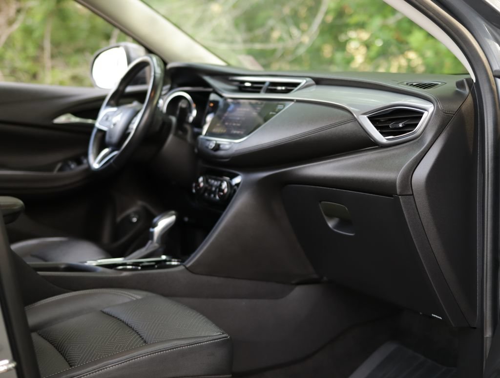 Used 2020 SATIN STEEL METALLIC Buick Essence image 32